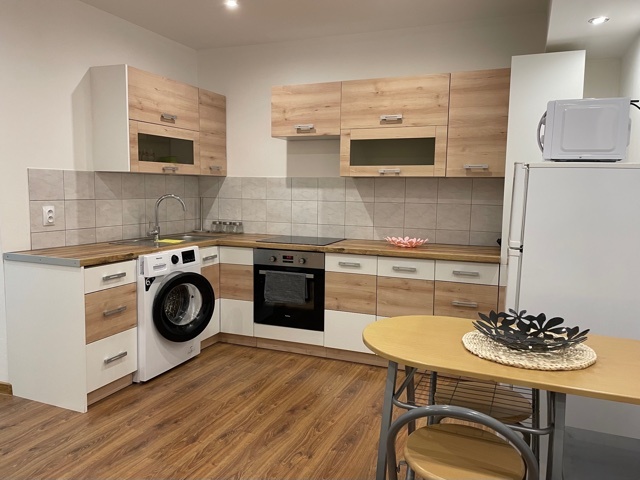 1,5-IZB. BYT 42m2 HUTNÍCKA ULICA, JUMBO CENTRUM