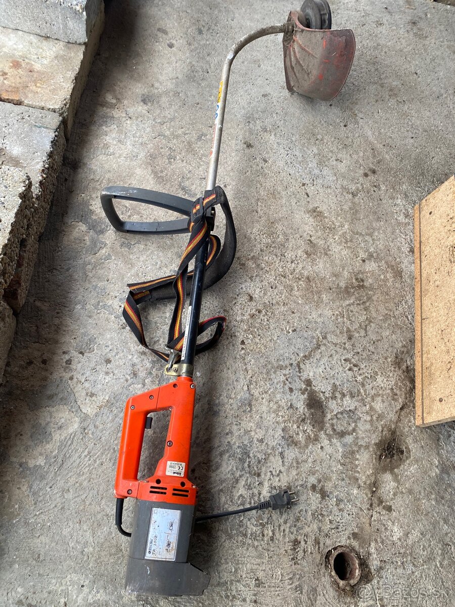 Elektrický krovinorez Oleo Mac