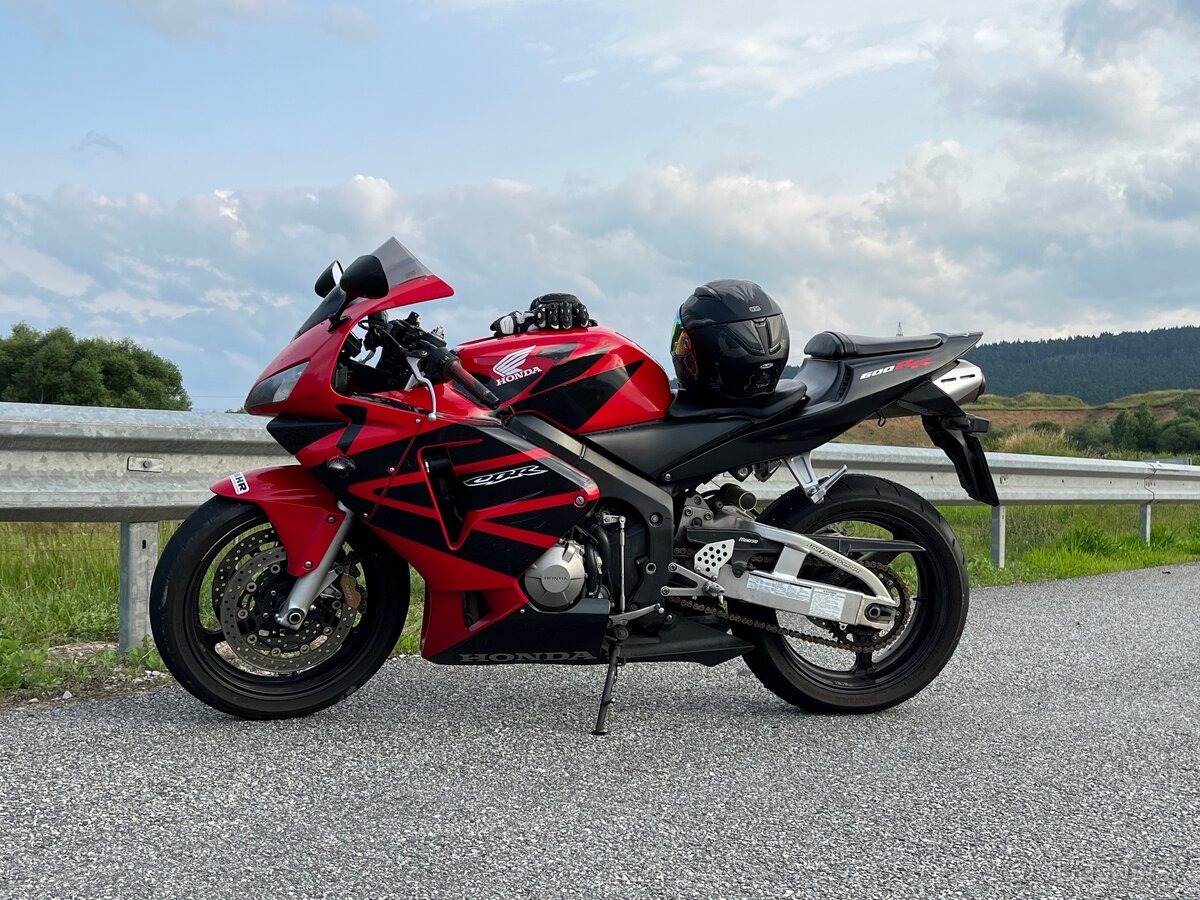 Rozpredam Honda cbr 600 rr