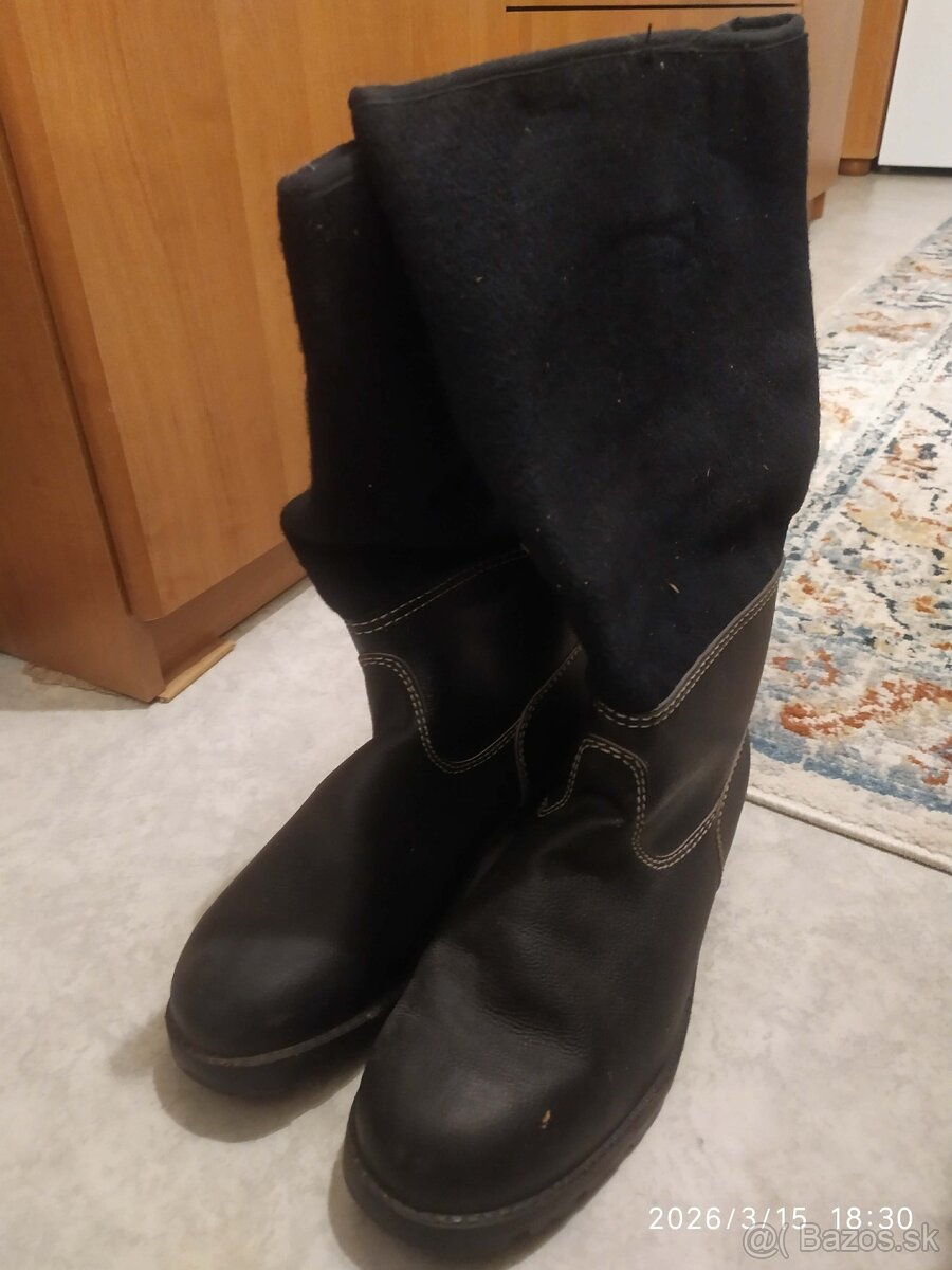 Predám zimné plstené čižmy