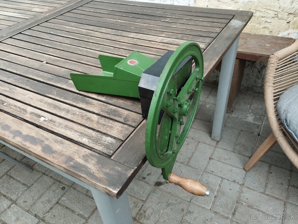 Ručná rezačka na žihľavu