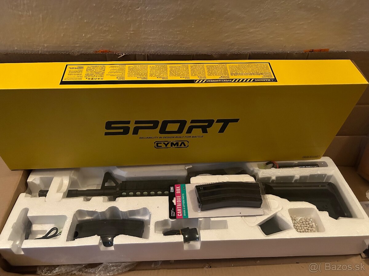 Airsoft puska M4 nova plus extra baterka a zasobnik