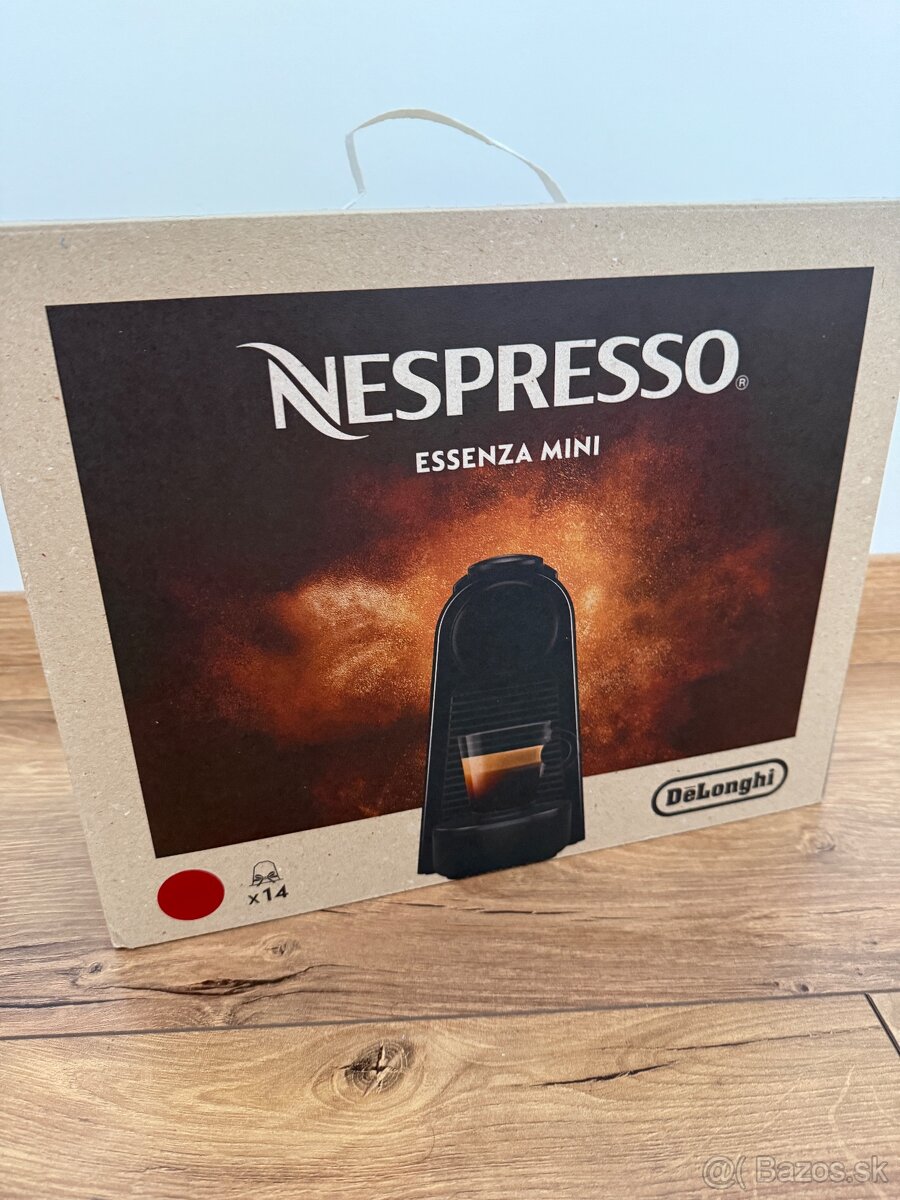 Kávovar DeLonghi nesspresso