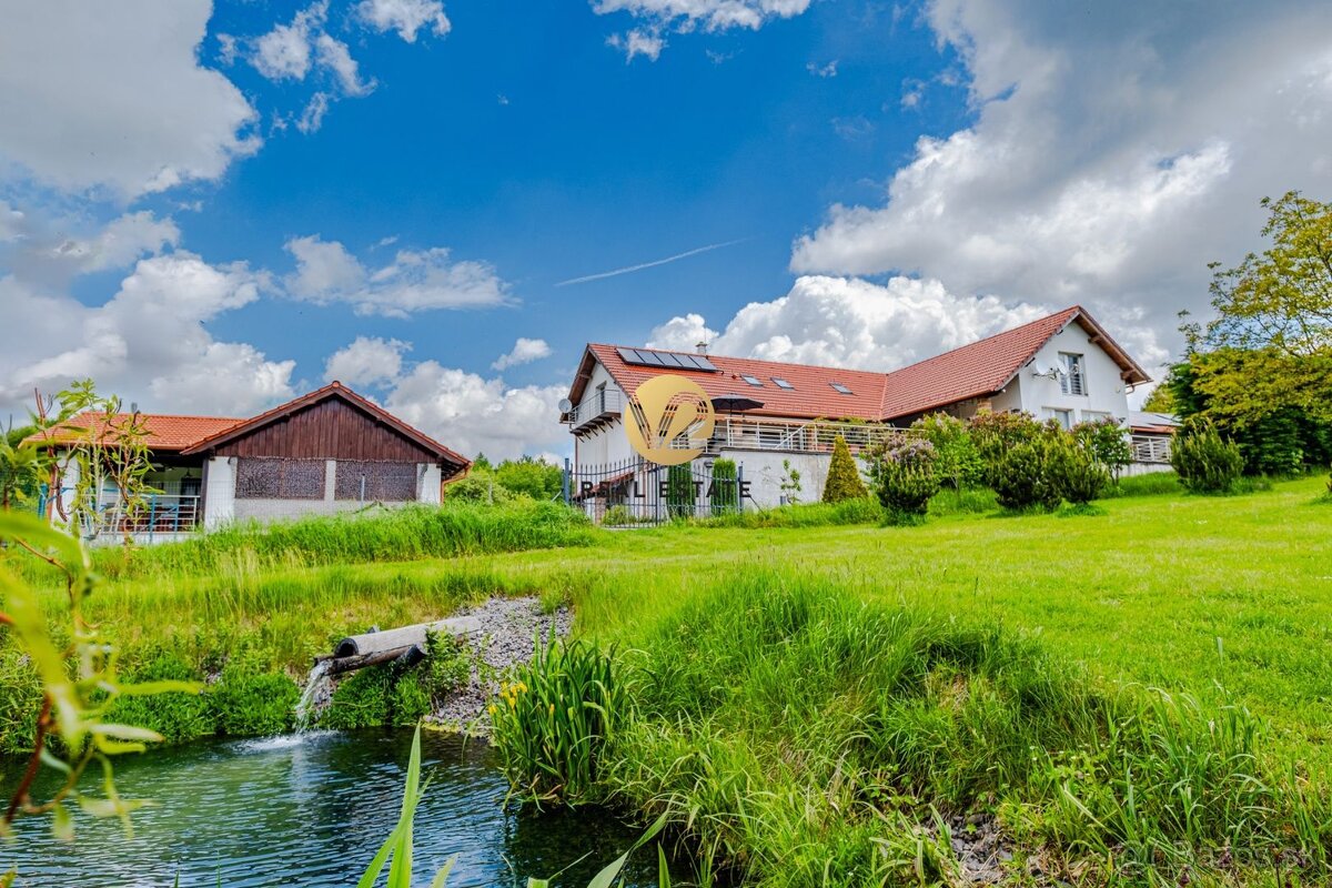 Na PREDAJ jedinečný rodinný dom 438m2 s veľkolepým pozemkom