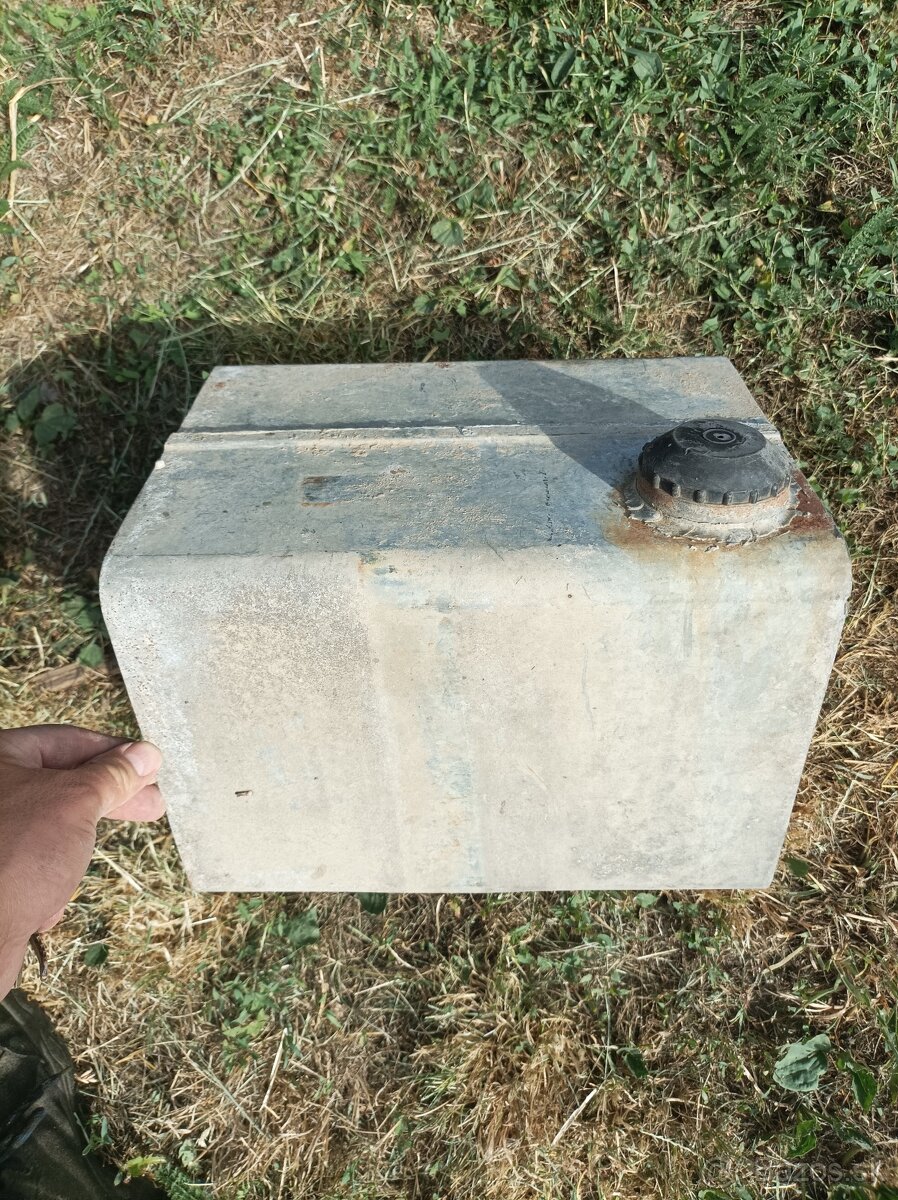Nádrž na stabilak