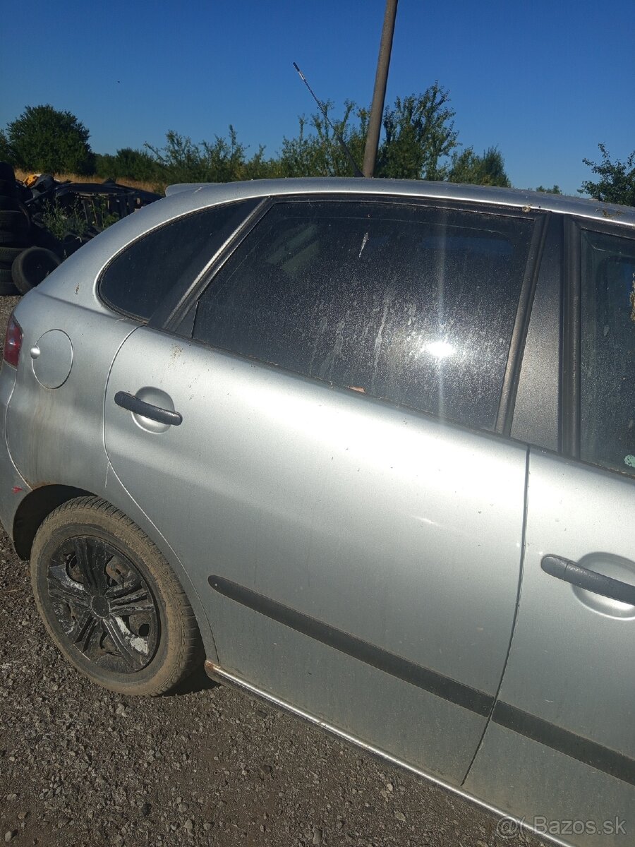 Pravé zadné dvere Seat Ibiza 6l2