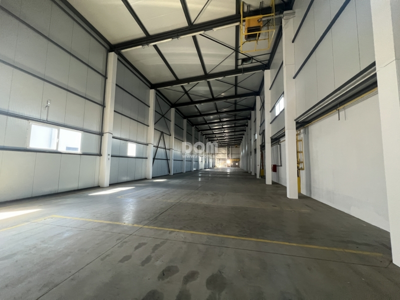 rkDOM | Prenájom rozsiahlej skladovej haly v bližšom cent