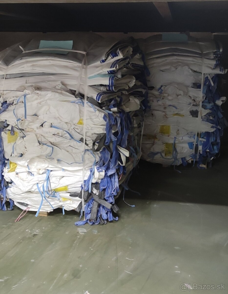 Big bagy vrecia rozmery  90x110x170,,,cena 3€