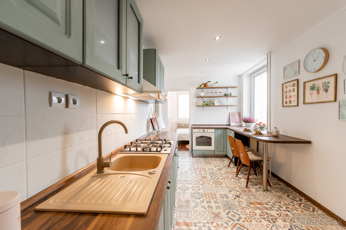 Na prenájom 3-izbový byt - Košice, Ružová ulica