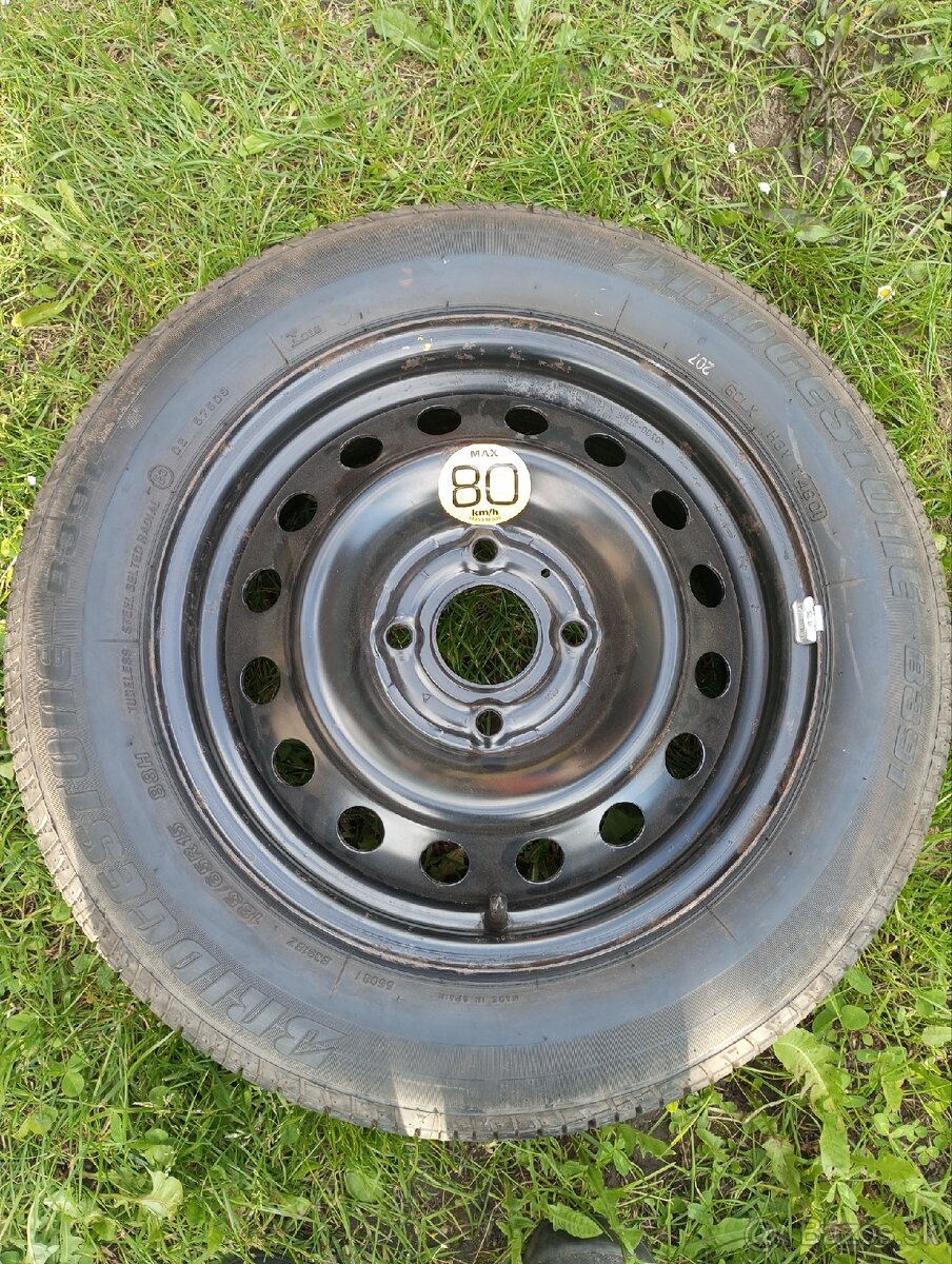 Originál, rezerva R15 Nissan