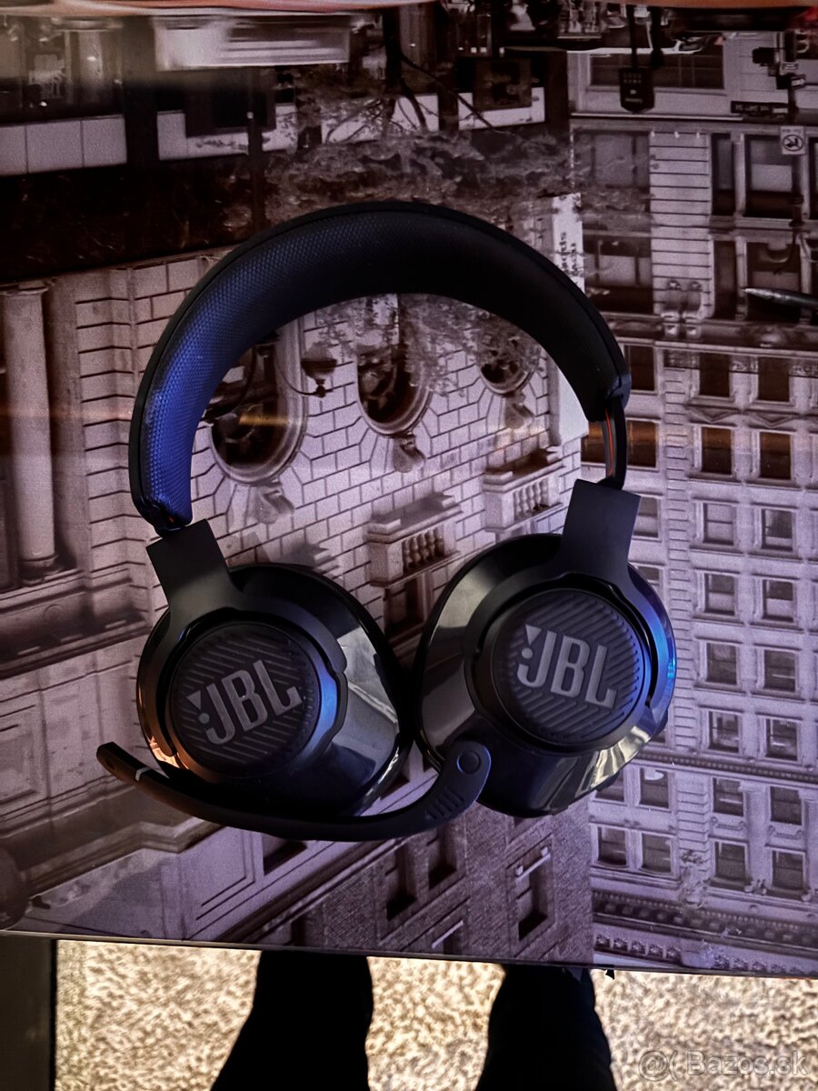 JBL quantum 400