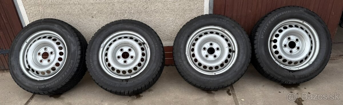 Sada diskov R16 so zimnými pneumatikami na VW T5
