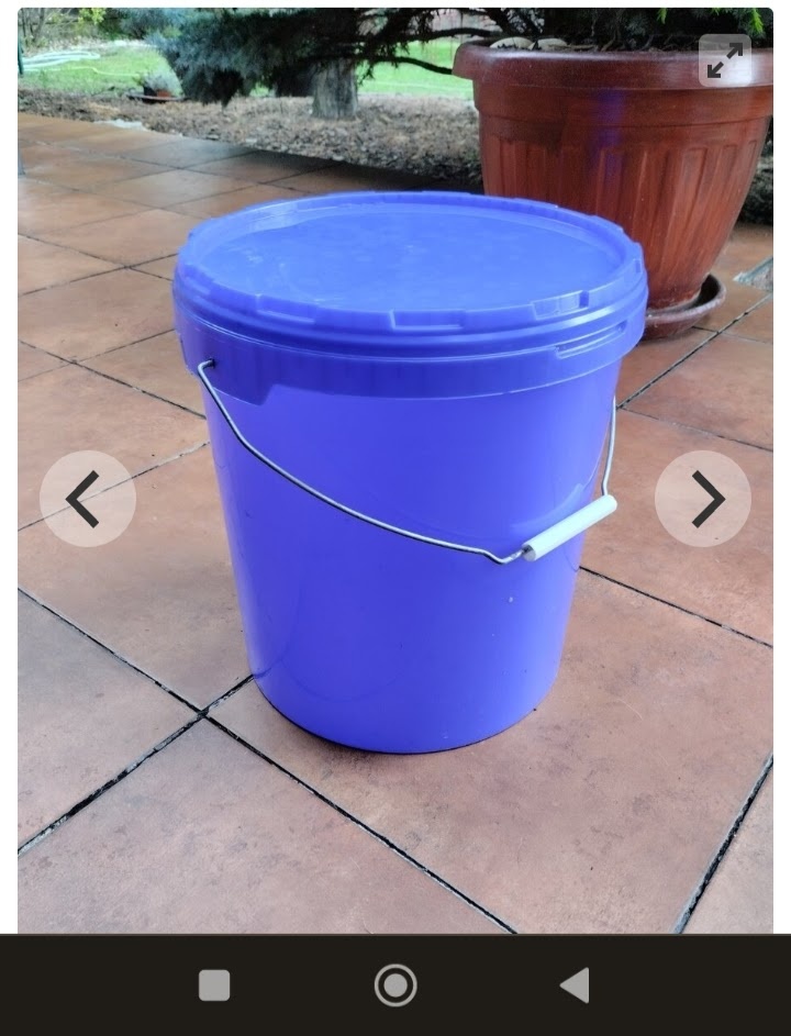 Plastové vedrá 15l.