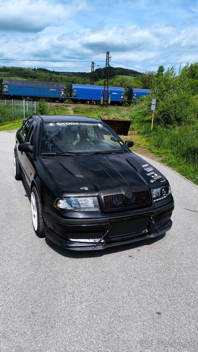 Octavia 1.8Turbo Elegance