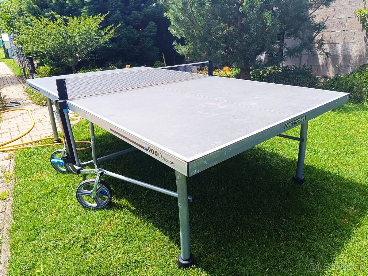 Stolný tenis / ping pong-ový stôl