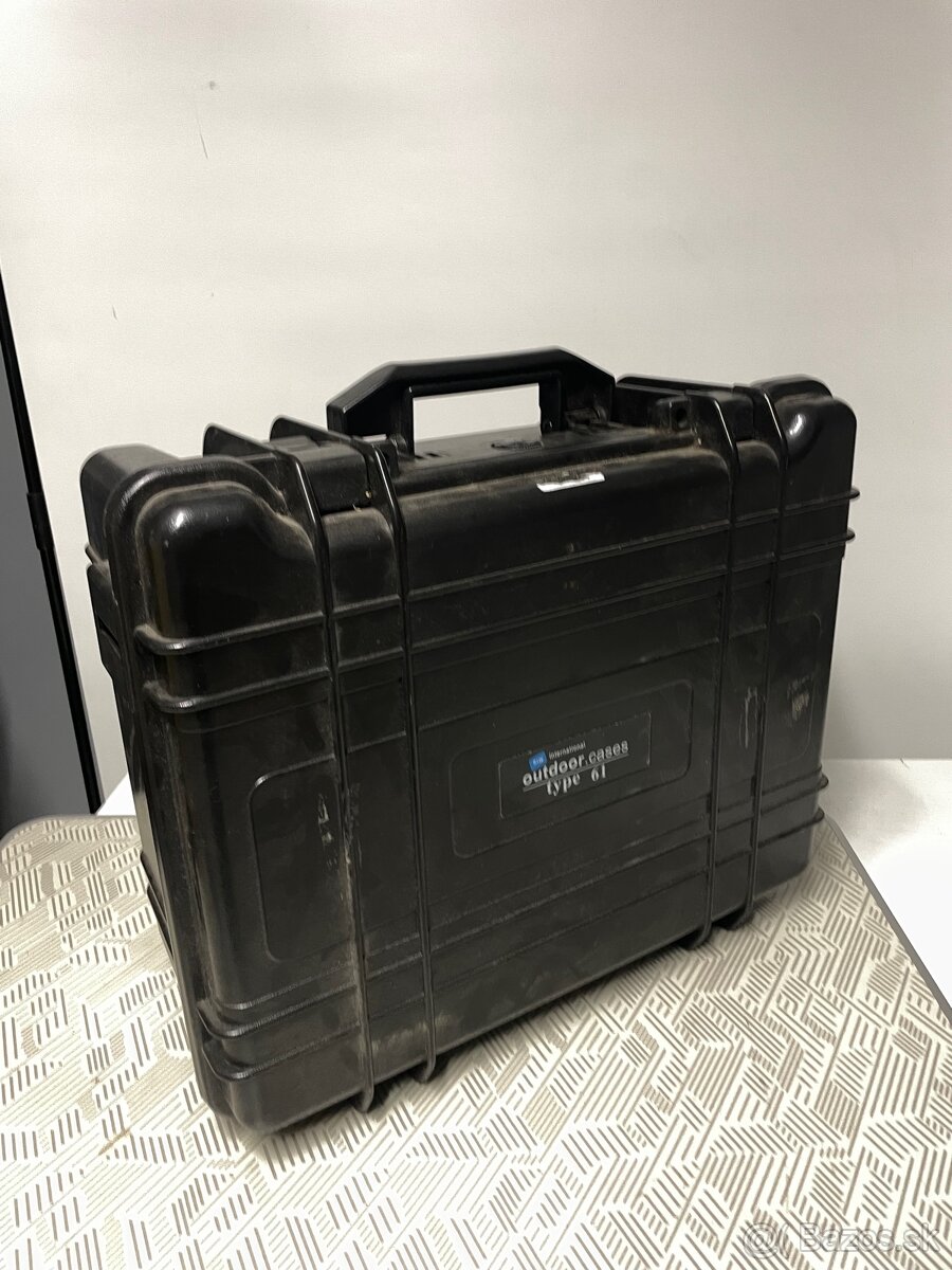 B&W case 61