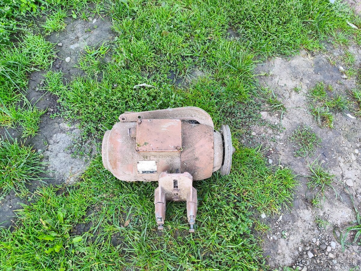Elektromotor na šijací stroj