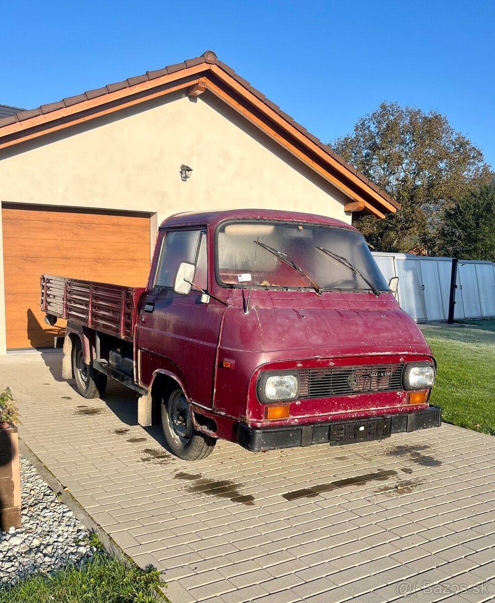 Skoda 1203