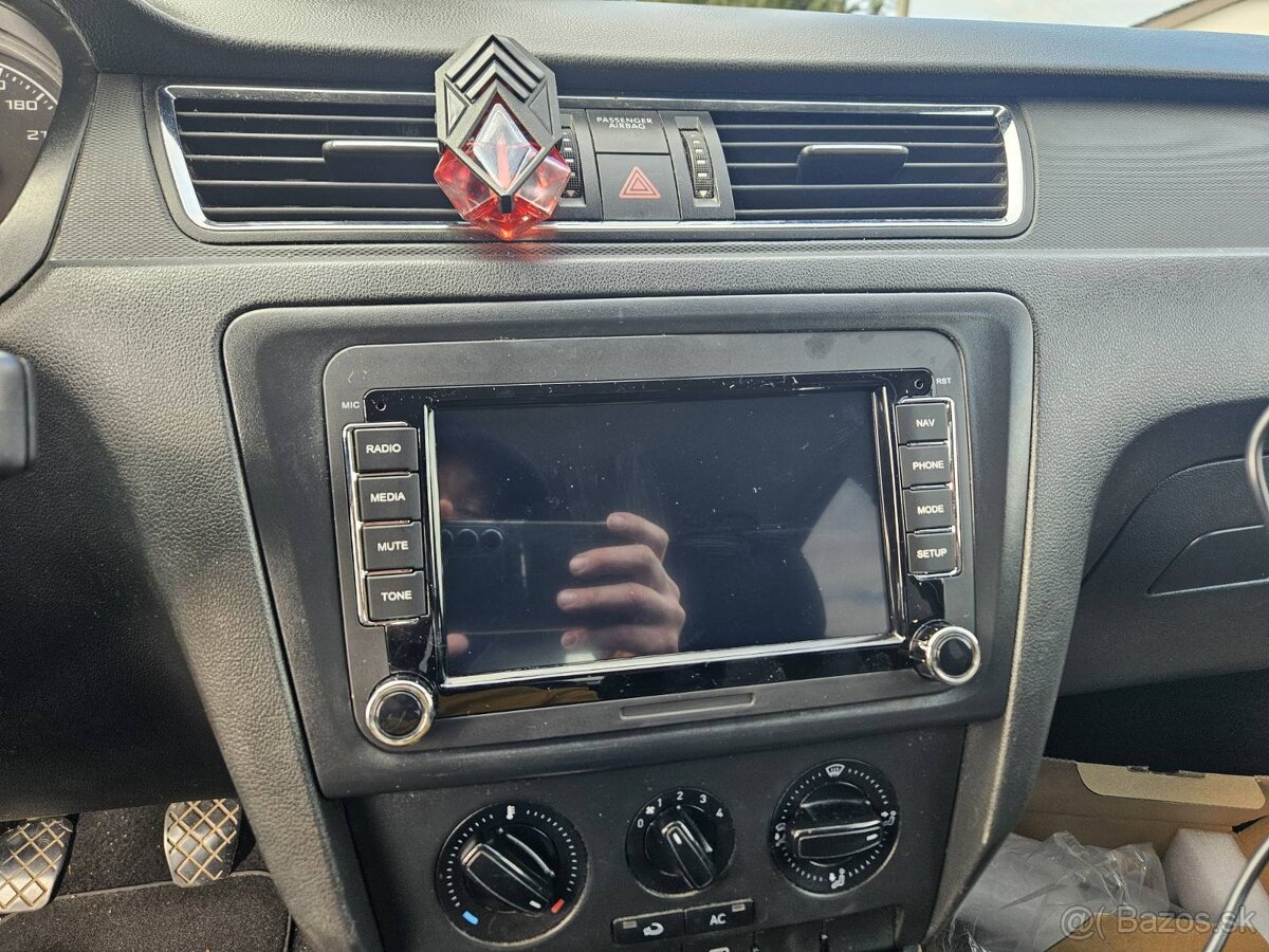 Predam 2 din autoradio zo systémom Android GPS USB