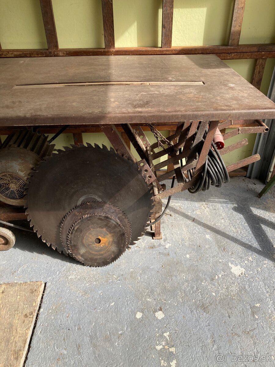 Predám cirkulárka + pily