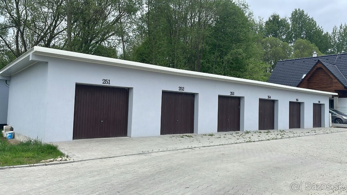 Garáž s pozemkom na predaj alebo prenájom
