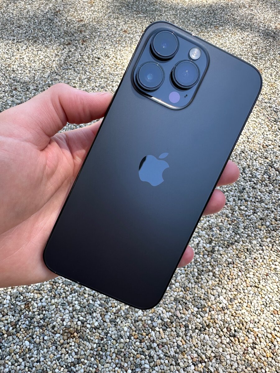 iPhone 14 pro - baterie 100%