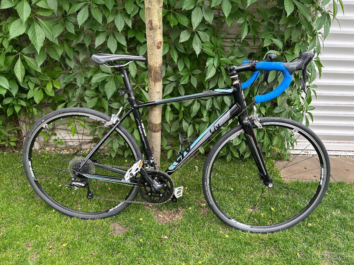 Dámsky cestný bicykel Liv avail