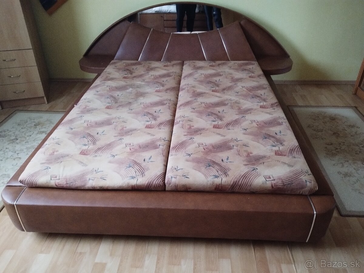 manželská posteľ