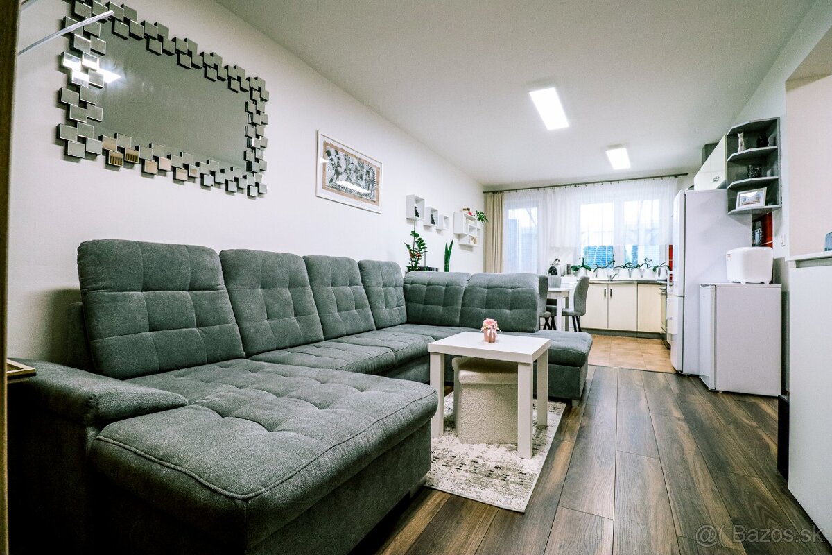 Elegantný 2-izbový byt s pozemkom a s parkovacím státím