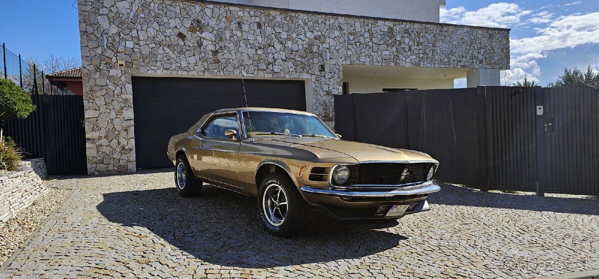 Predám Ford Mustang Grande 1970 – kompletne zrenovovaný