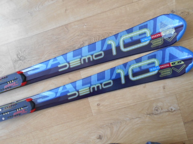 Lyže Salomon s viazaním Made in France 160cm R11,7