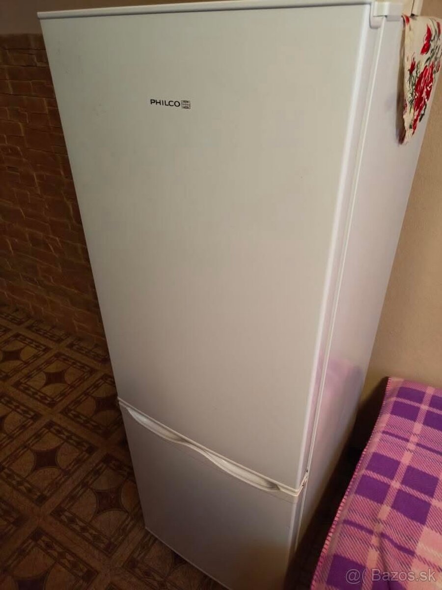 Chladnička s mrazničkou Philco
