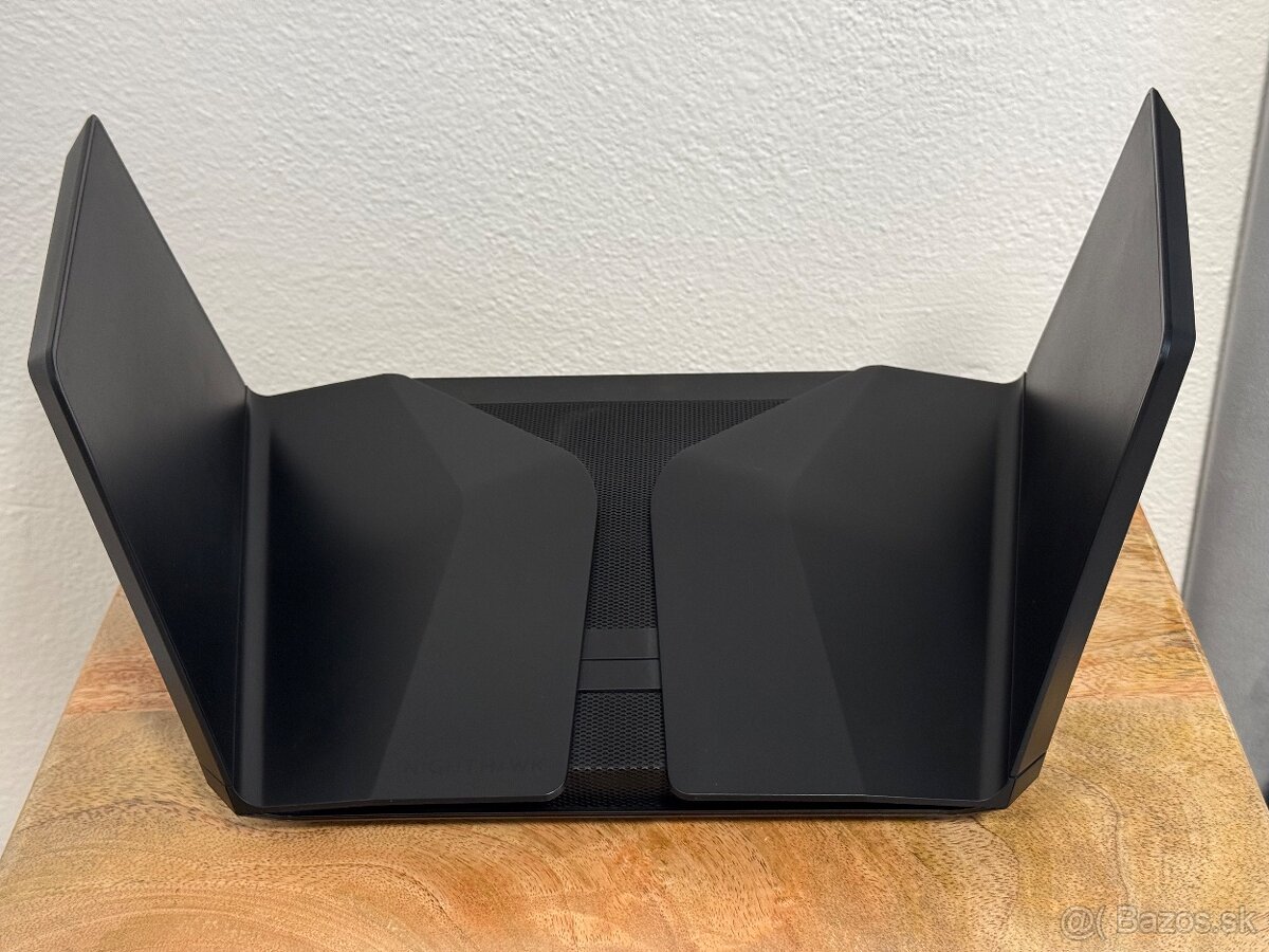 NETGEAR Nighthawk AX12 (RAX120) – Wi-Fi 6 router