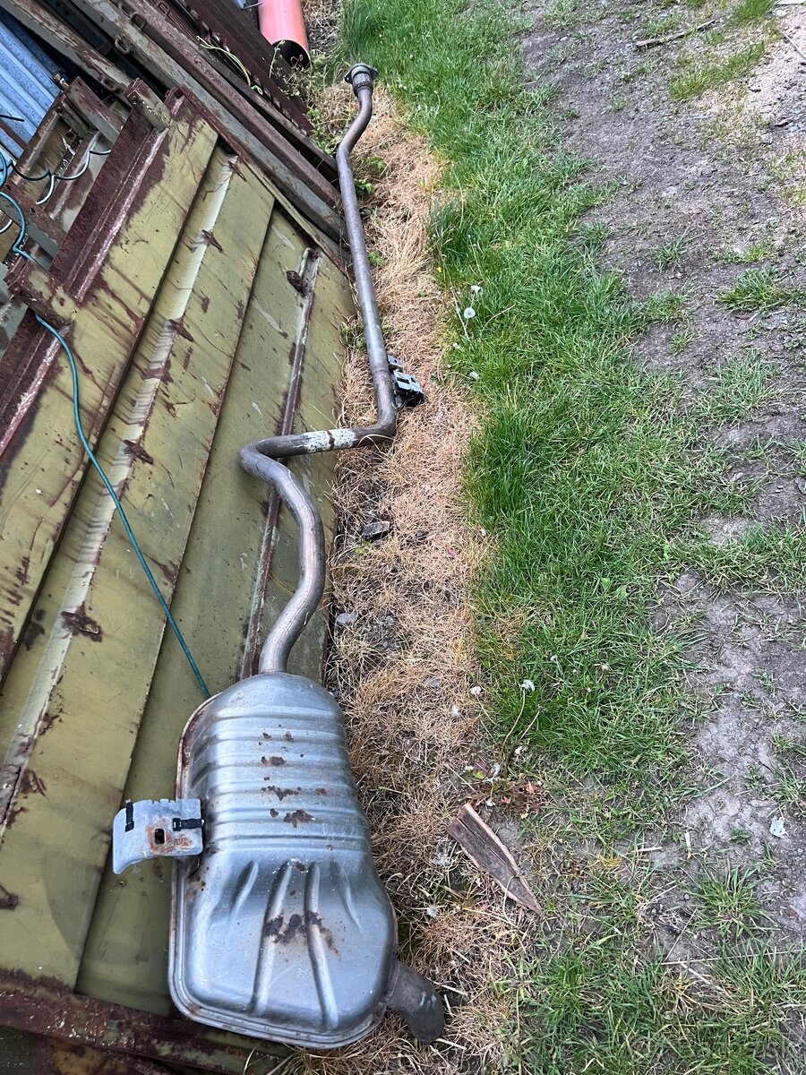 Výfuk scenic 2 1.9dci