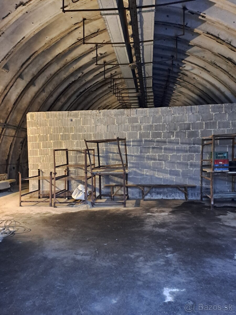 Prenajom skladovych priestorov