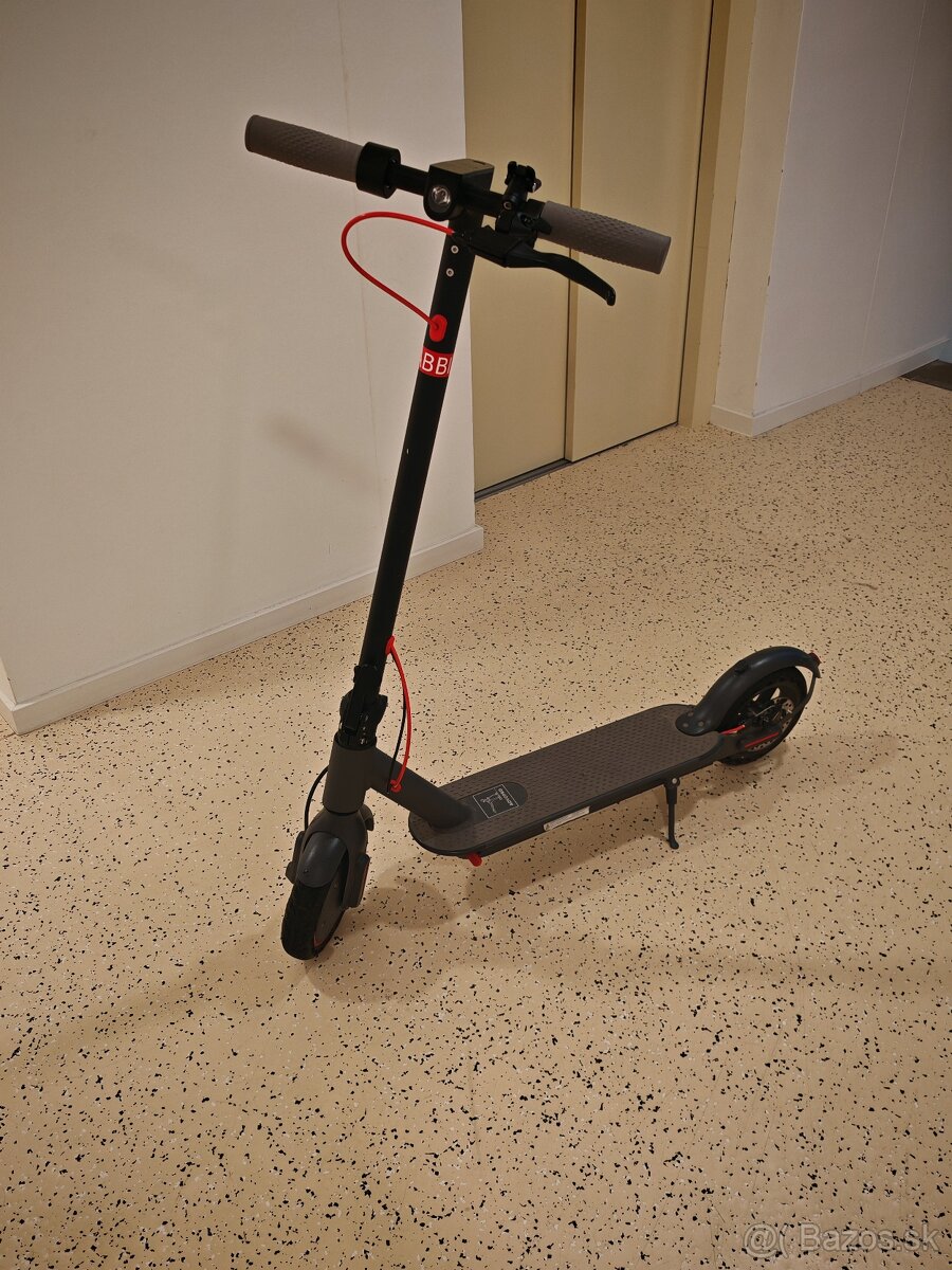 2x AOVO EW6 ES80 Electric Scooter 10.5Ah 2022