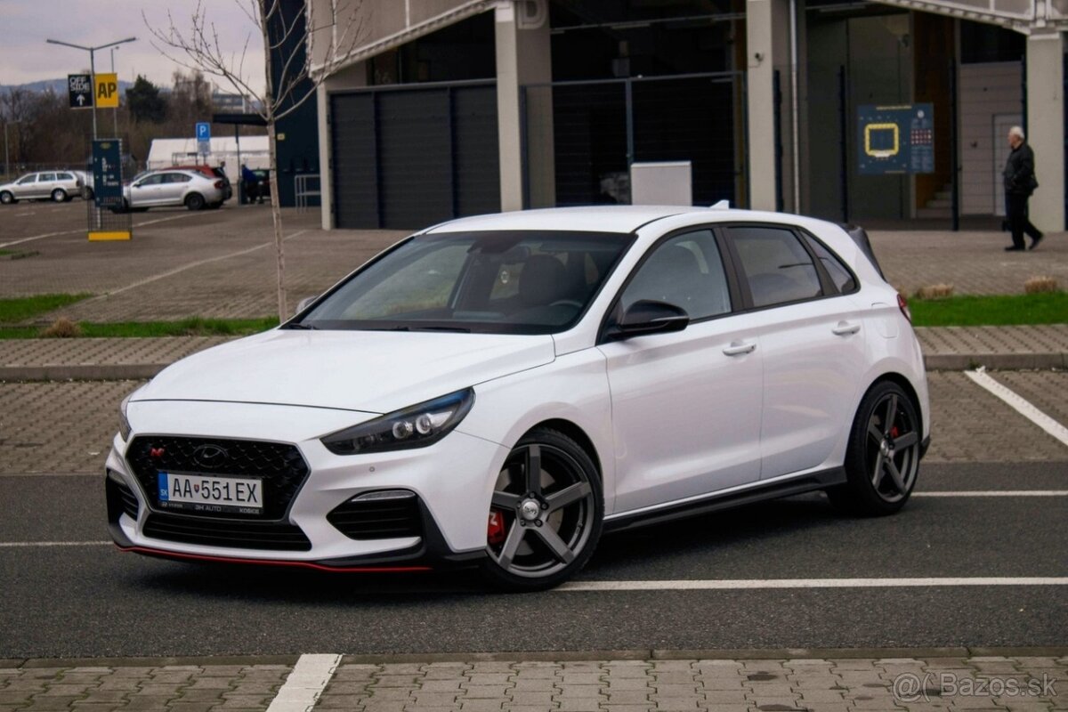 Hyundai i30 i30N 2.0 T-GDi N Performance / Bielé