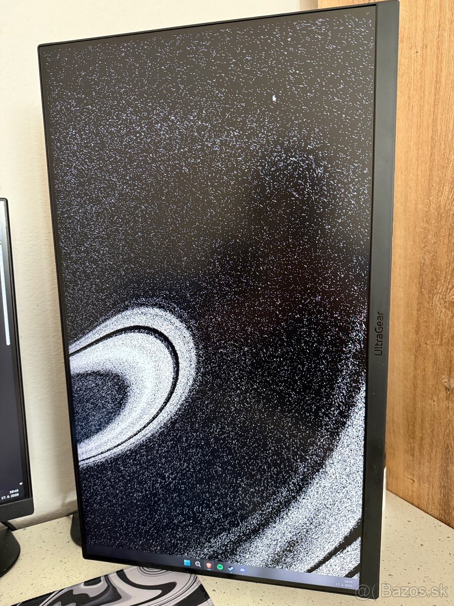 Monitor LG Ultragear 165hz + rameno