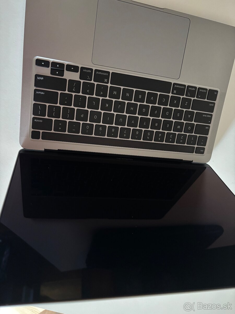 Apple Notebook