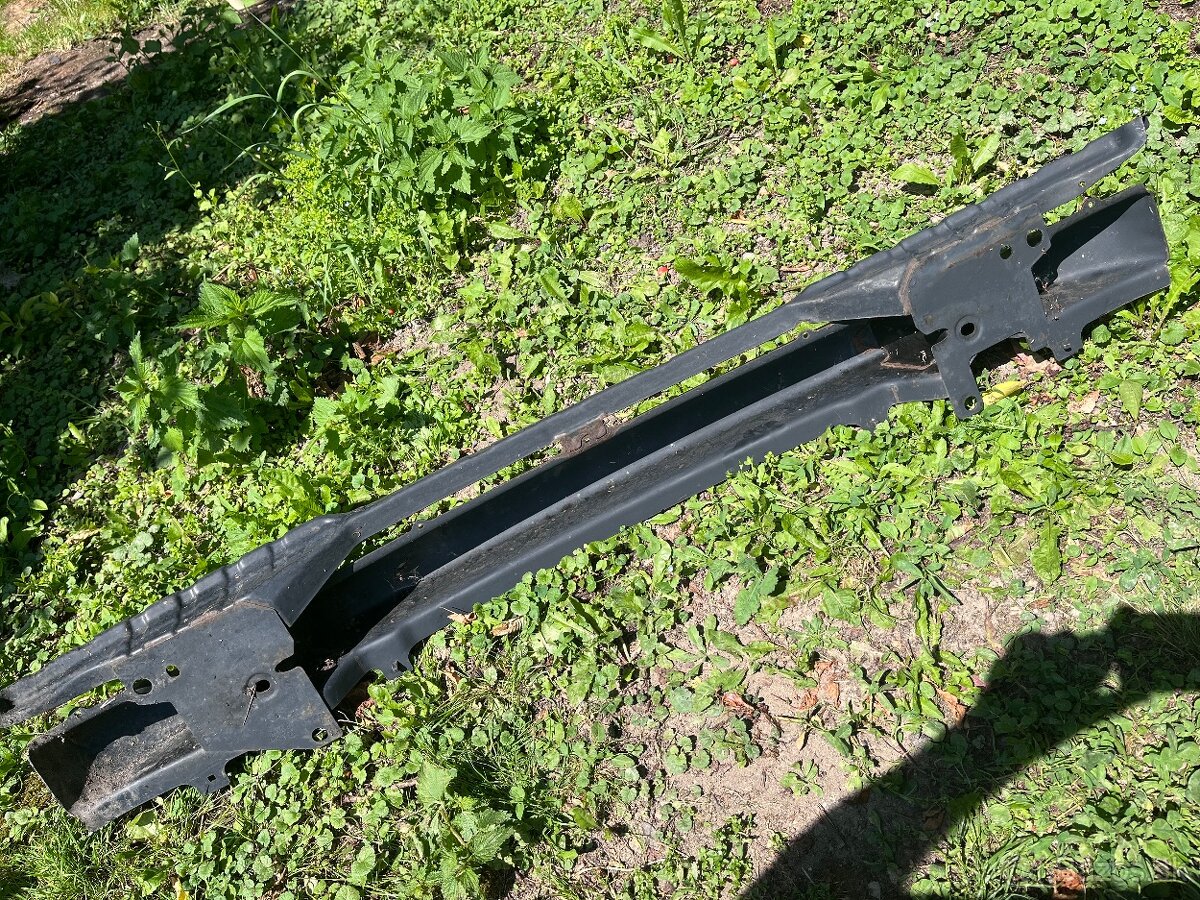 Výstuha nárazníku Octavia 1