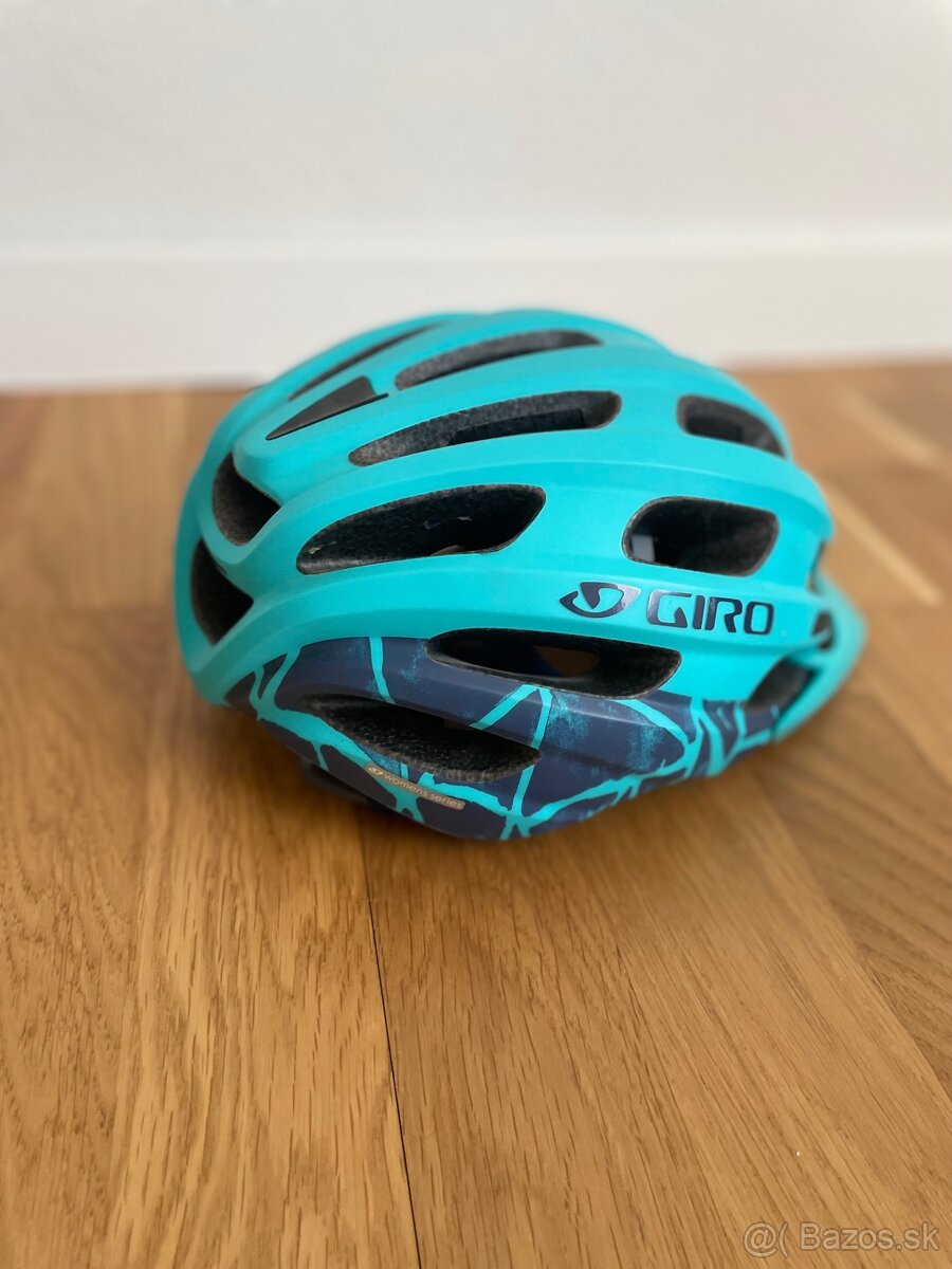 Prilba Giro