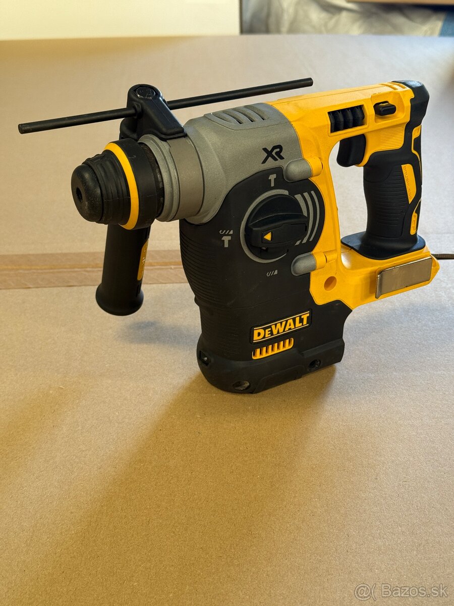 AKU kombinovane kladivo Dewalt