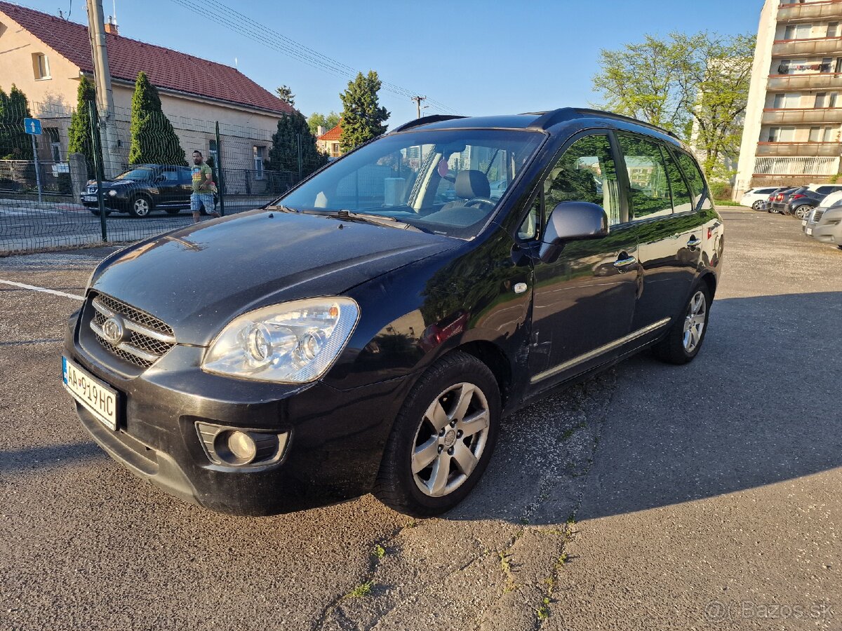 Predám Kia Carens 2.0i LPG, r.v. 2009 – výborný stav