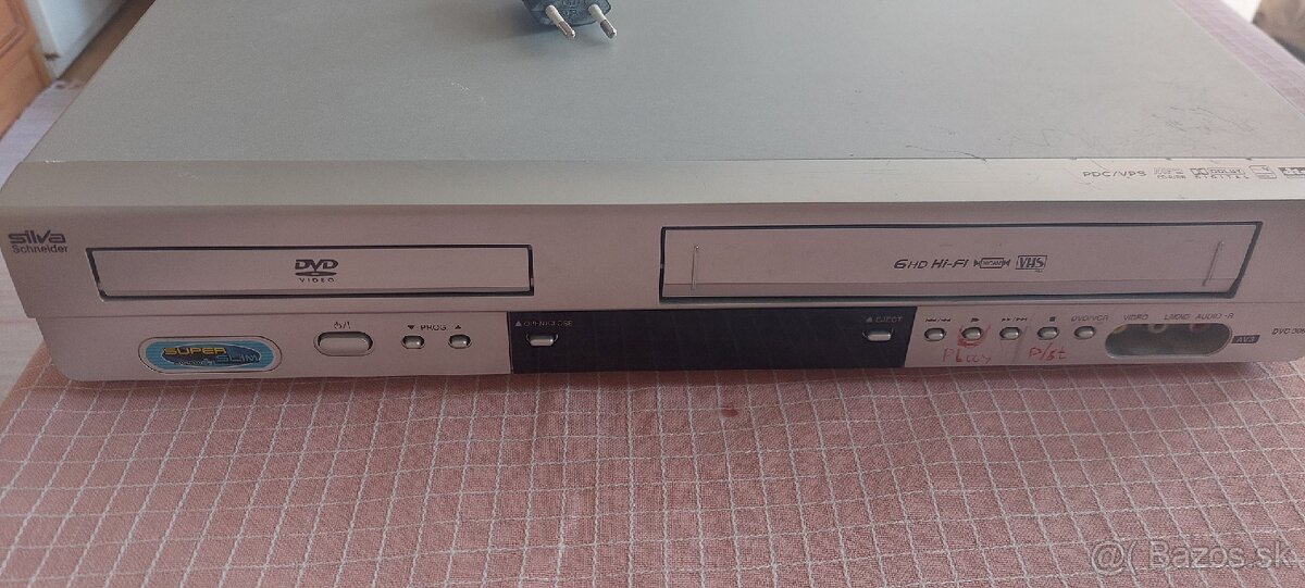 DVD + HD prehrávač