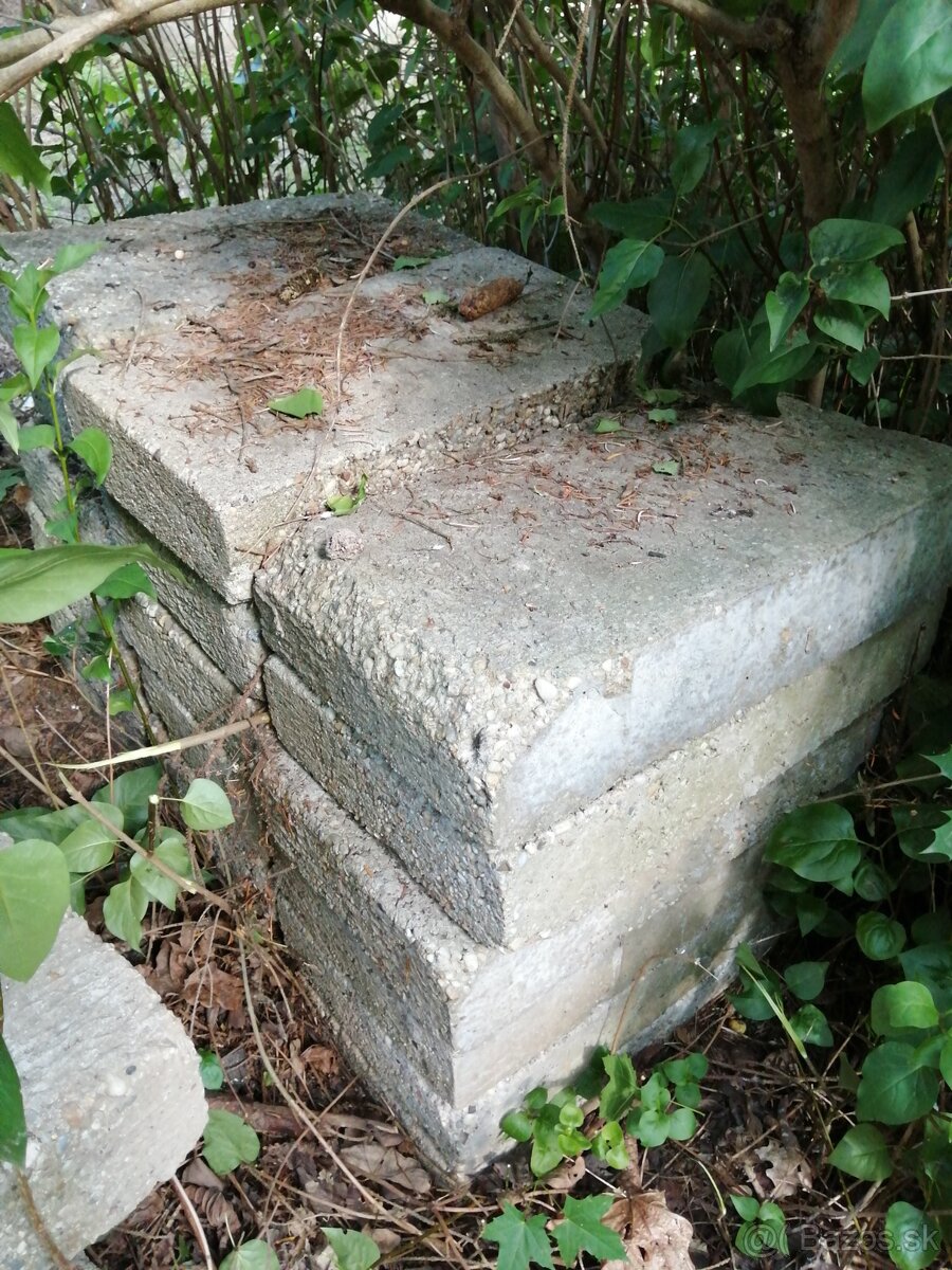 Betónové tvárnice