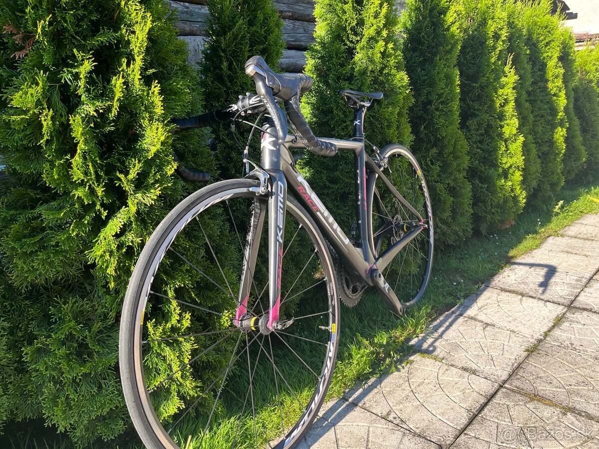 Predám karbónový cestný Bicykel značky Kemo