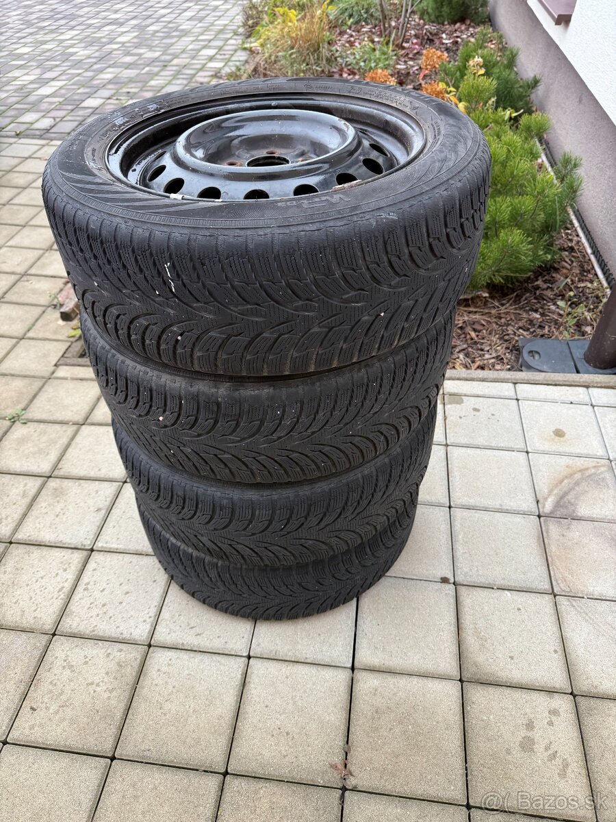 Plechové disky R16 + puklice – Toyota Auris – 5×114,3