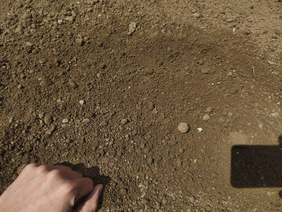 Ornica zem hnedozem piesok štrk makadam recyklat