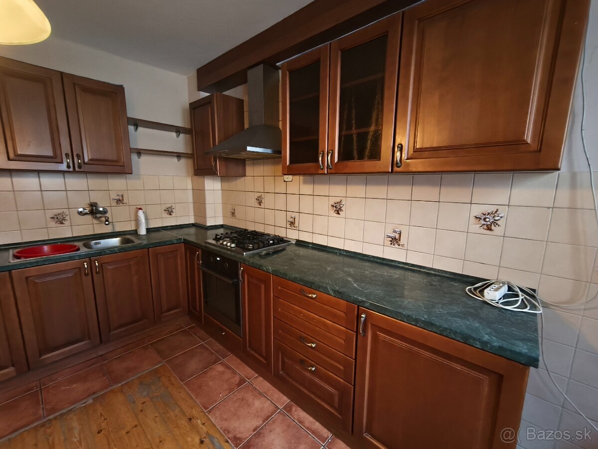 Predám komplet kuchynskú linku -250€