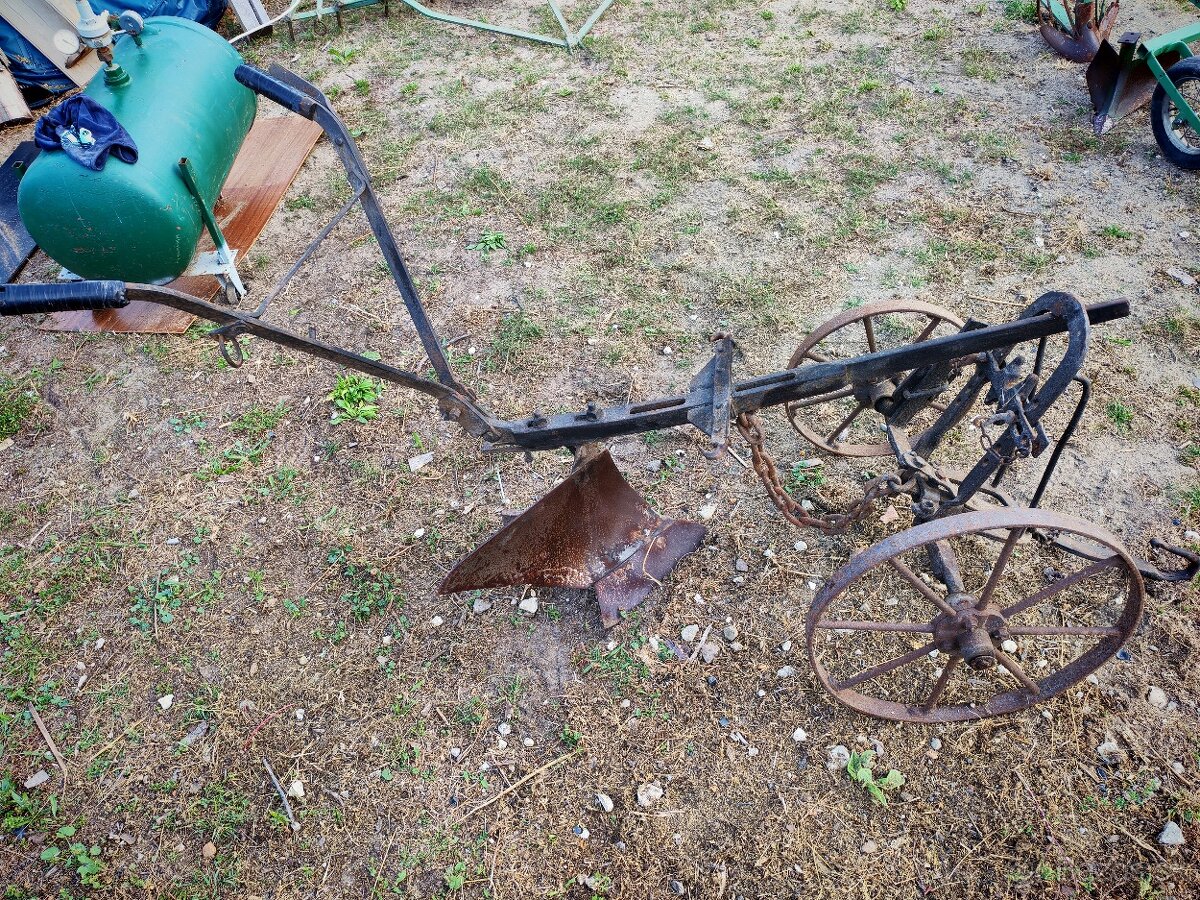 Konský pluh+kolečka